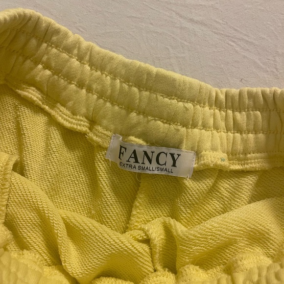 Women's Yellow Sweatshirt and Shorts Set - Picture 3 of 7